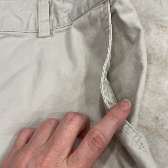 Eddie Bauer | Mercer Fit Khaki Pants | Light‎ Stone | Petite Size 16 (16P) - Picture 9 of 10
